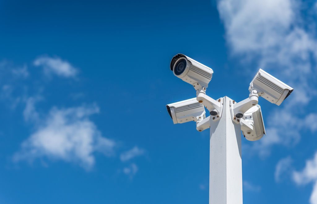 Güvenlik Kamerasının Tarihi: İcat Süreci ve Gelişimi